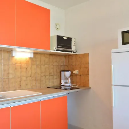 Cap D'agde, 2 Pieces, 4 Personnes - Fr-1-249-275
