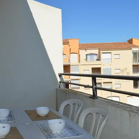 Cap D'agde, 2 Pieces, 4 Personnes - Fr-1-249-275
